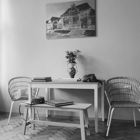 Love Nest Brasov Luaran gambar