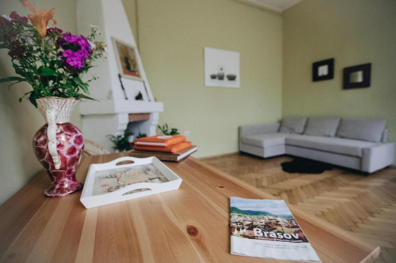 Love Nest Brasov Luaran gambar